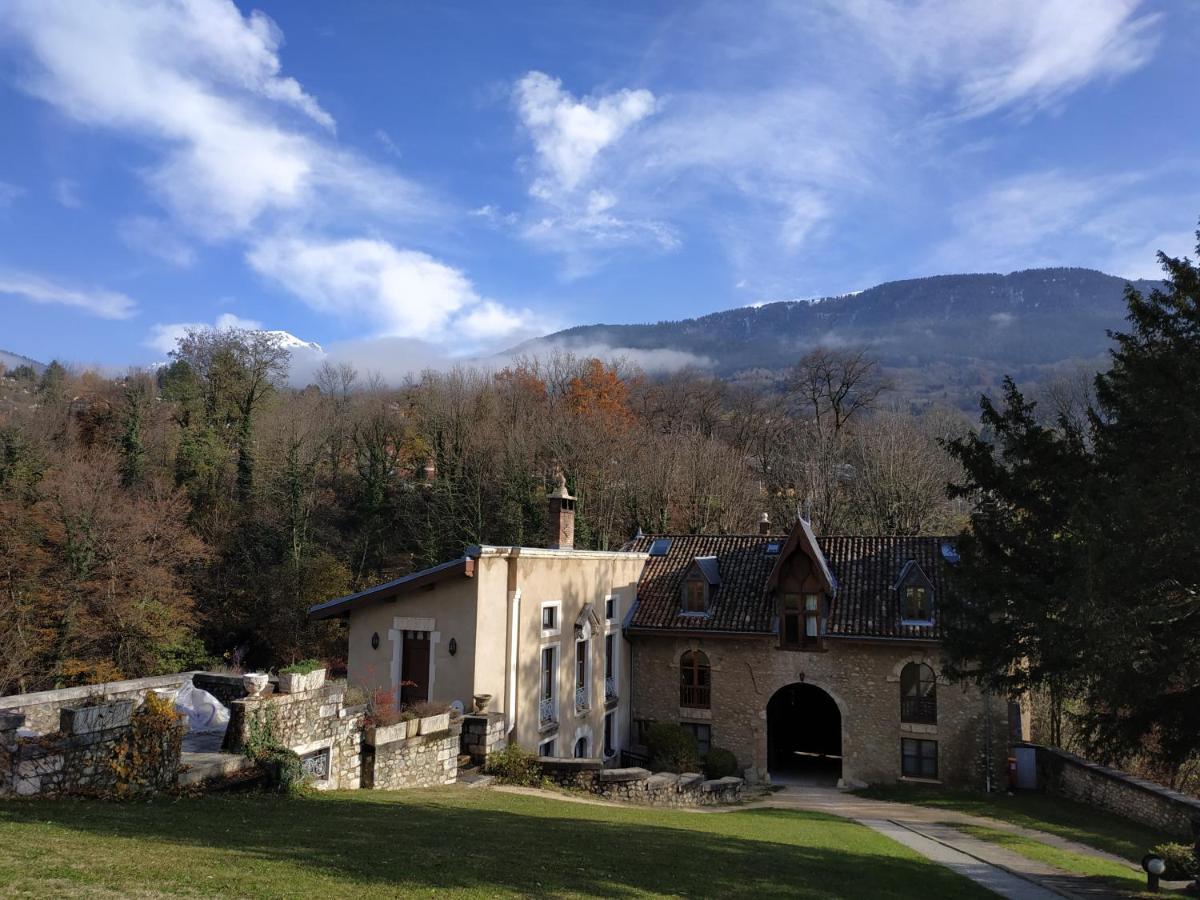 Appartement Chateau Uriage-Chamrousse Saint-Martin-dʼUriage Esterno foto